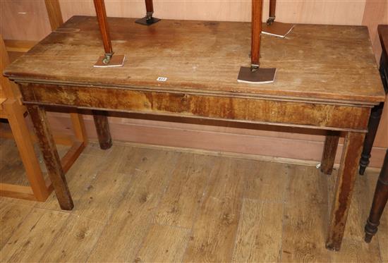 An early 19th century rectangular mahogany side table W.132cm